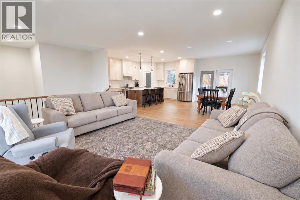 308 10 Avenue W, Barnwell — photo 10
