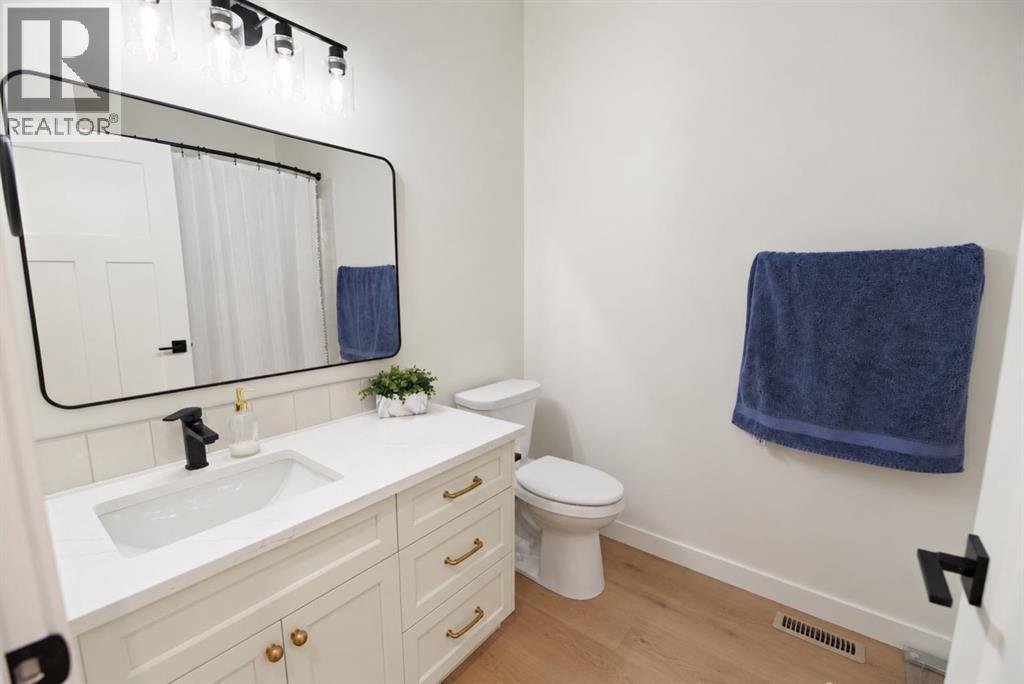 308 10 Avenue W, Barnwell — photo 12