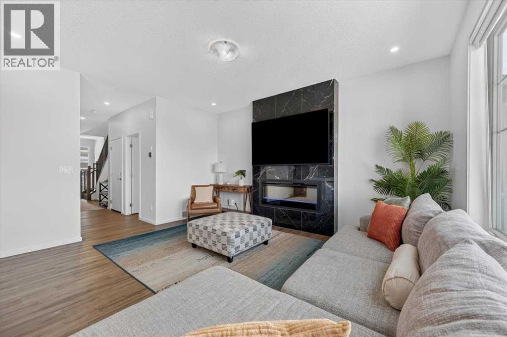 144 Carringham Way NW, Calgary — photo 5