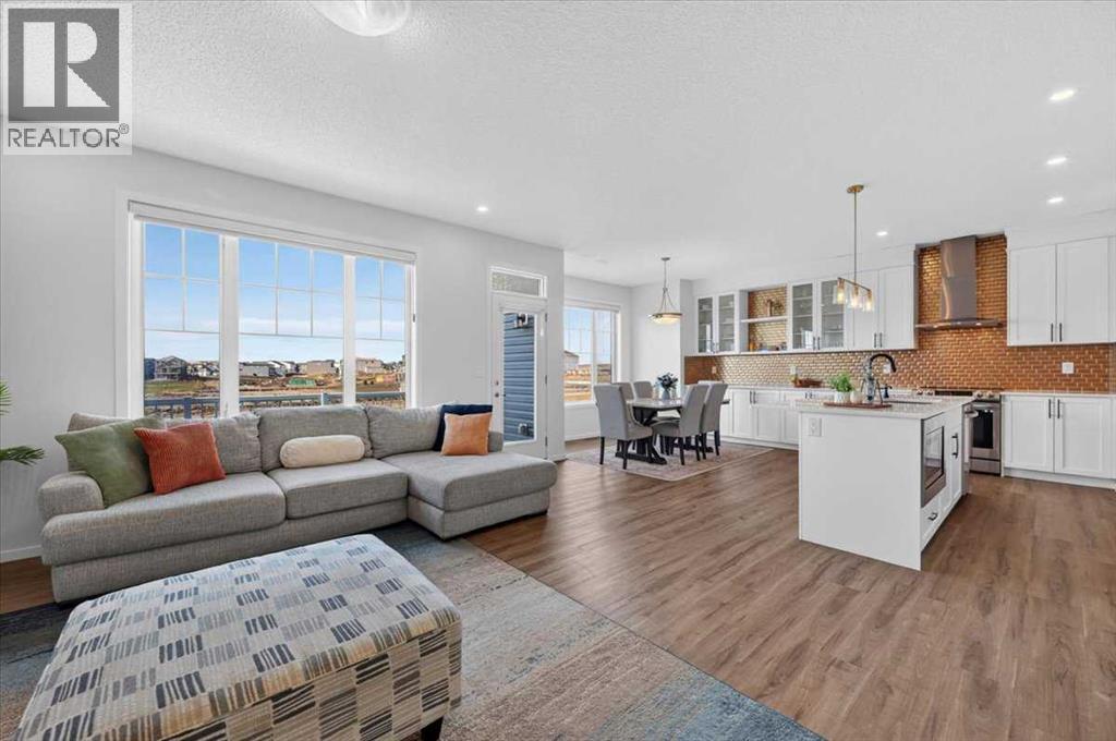 144 Carringham Way NW, Calgary — photo 8