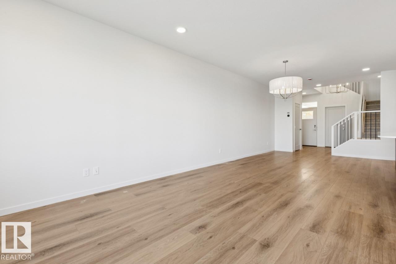 22522 83A AV NW, Edmonton — photo 16