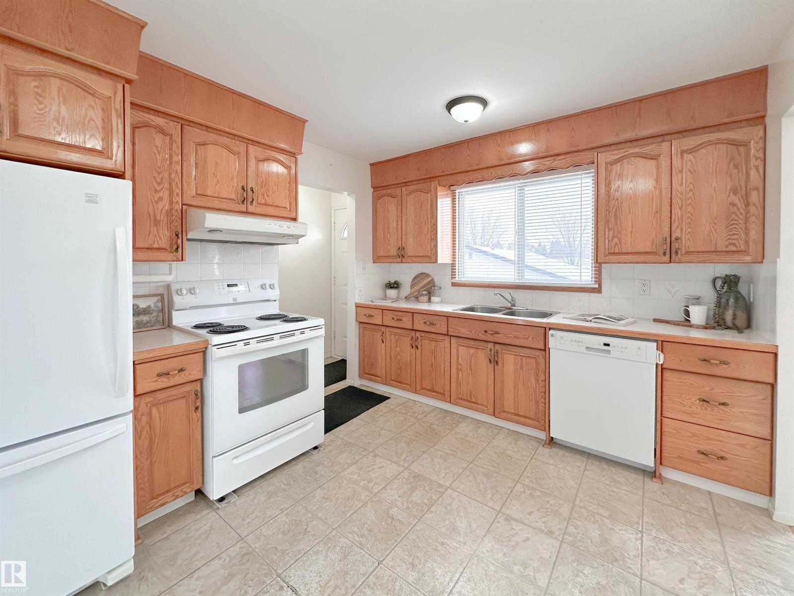 14923 83 ST NW, Edmonton — photo 15