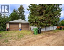 5605 47A Avenue, Camrose — photo 27