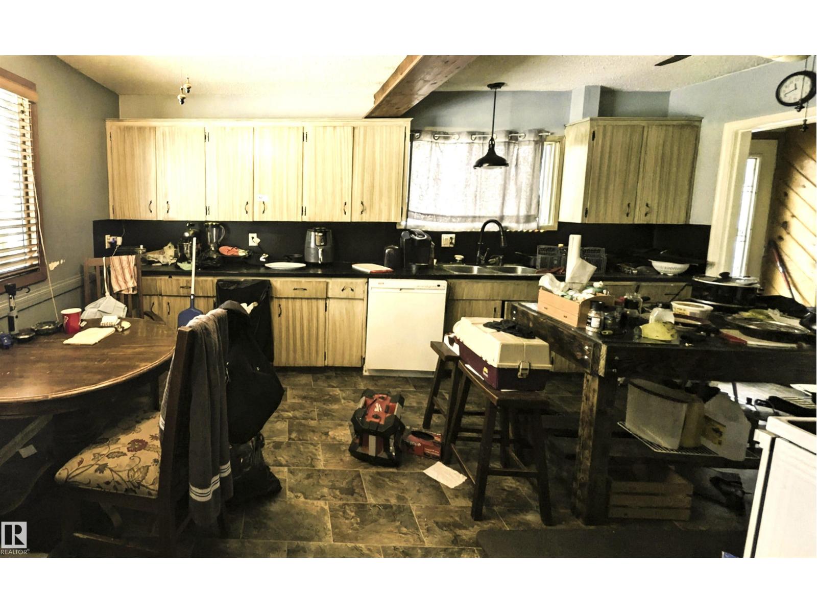 5217 50 AV, Elk Point — photo 7