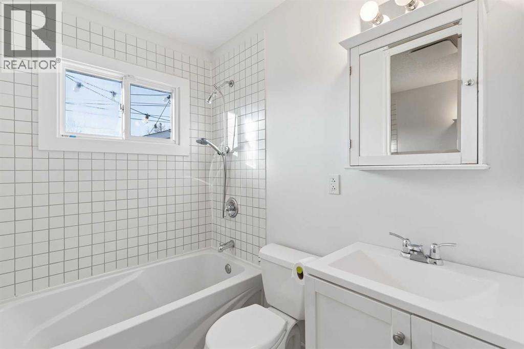 31 Hoover Place SW, Calgary — photo 17