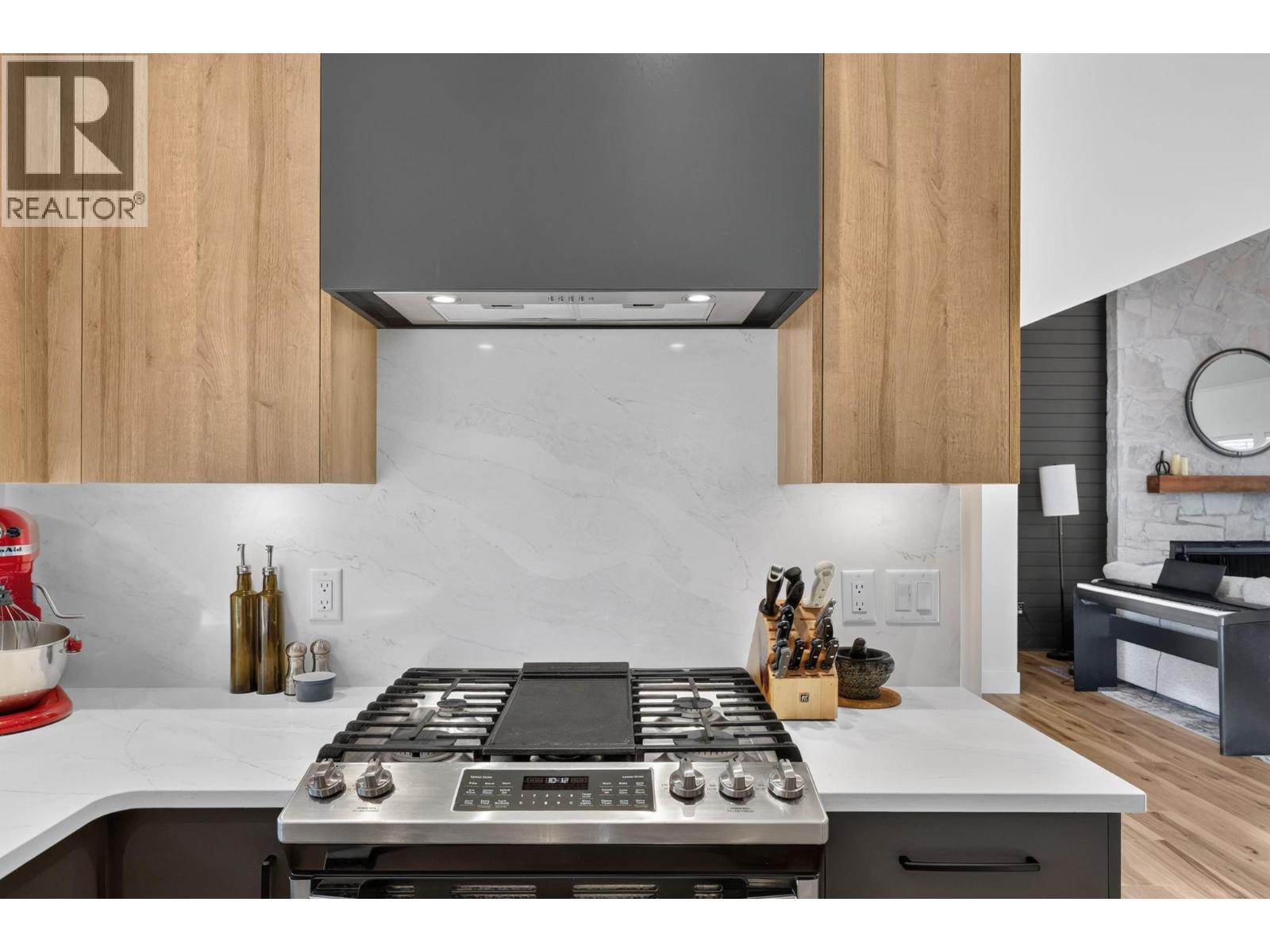  1605 Blackwood Drive, West Kelowna