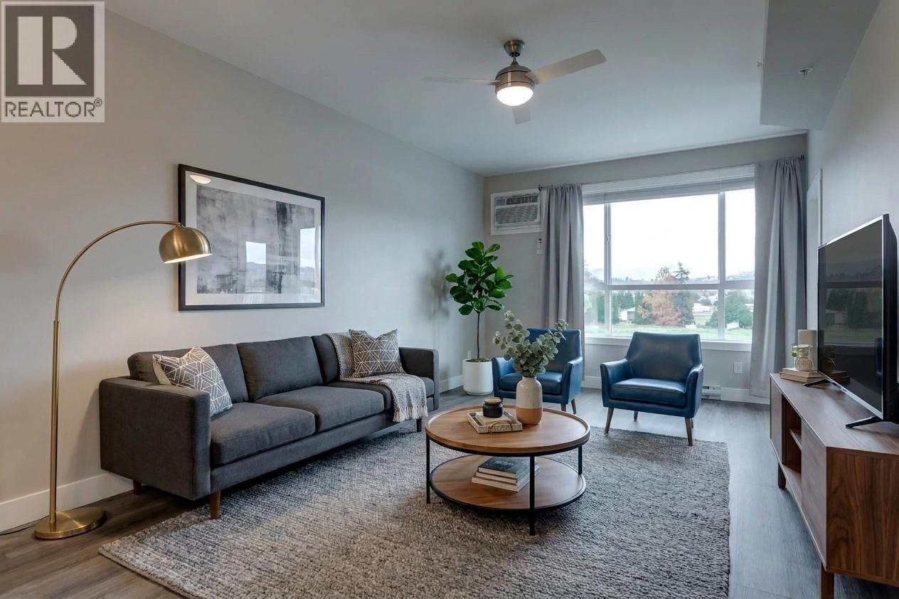 312 3090 Burtch Road, Kelowna