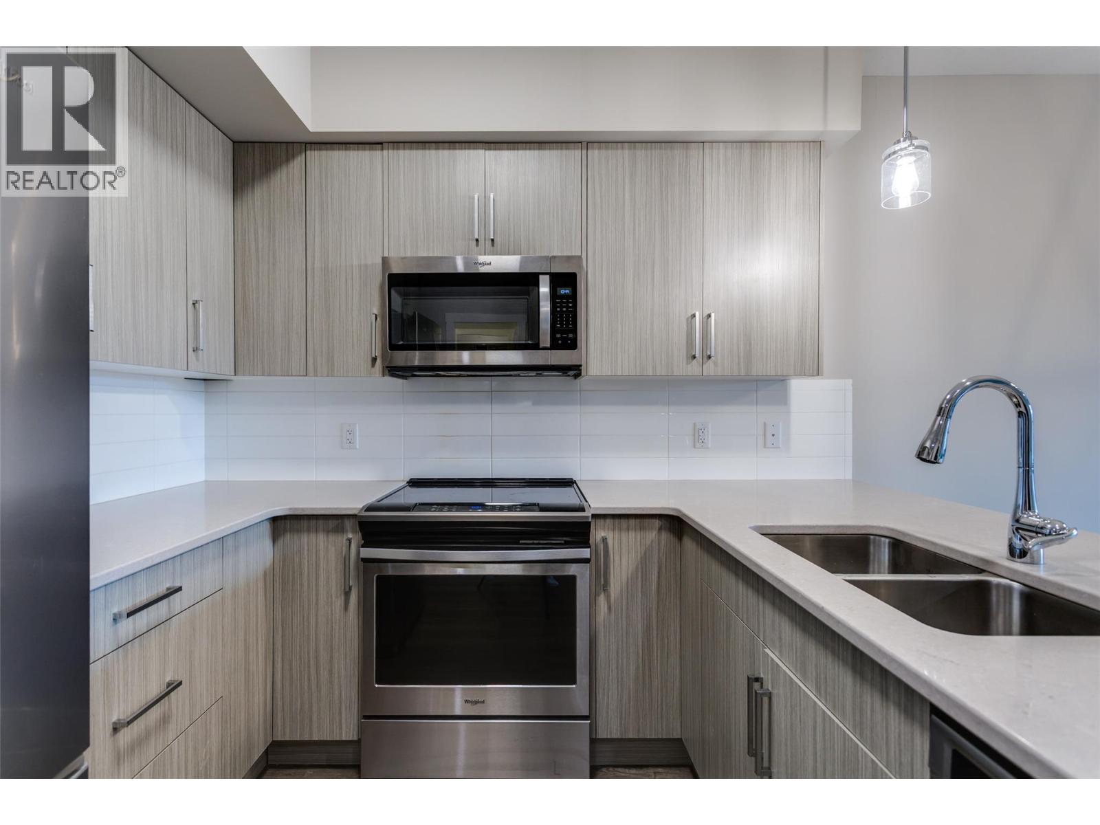 312 3090 Burtch Road, Kelowna