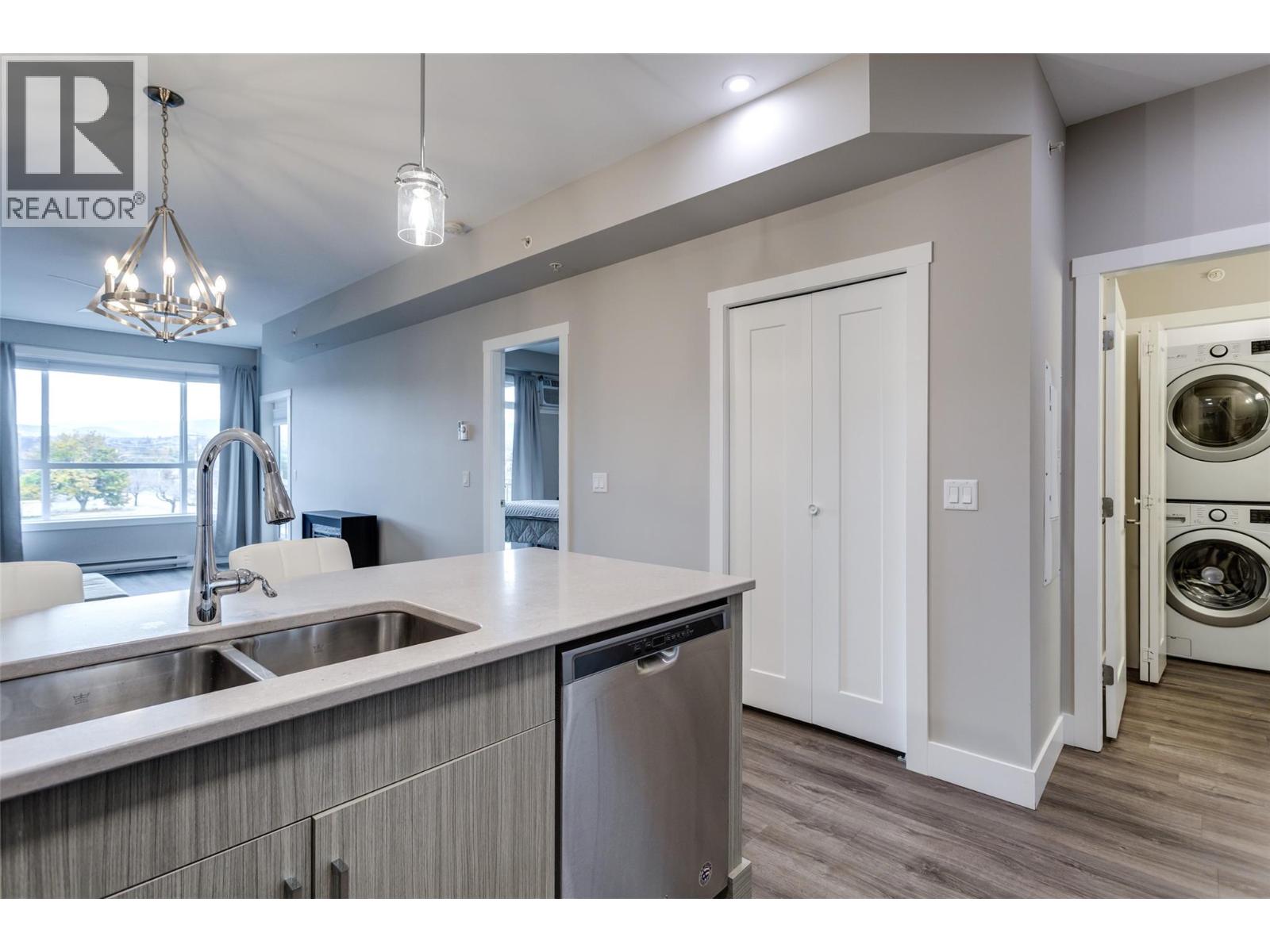 312 3090 Burtch Road, Kelowna