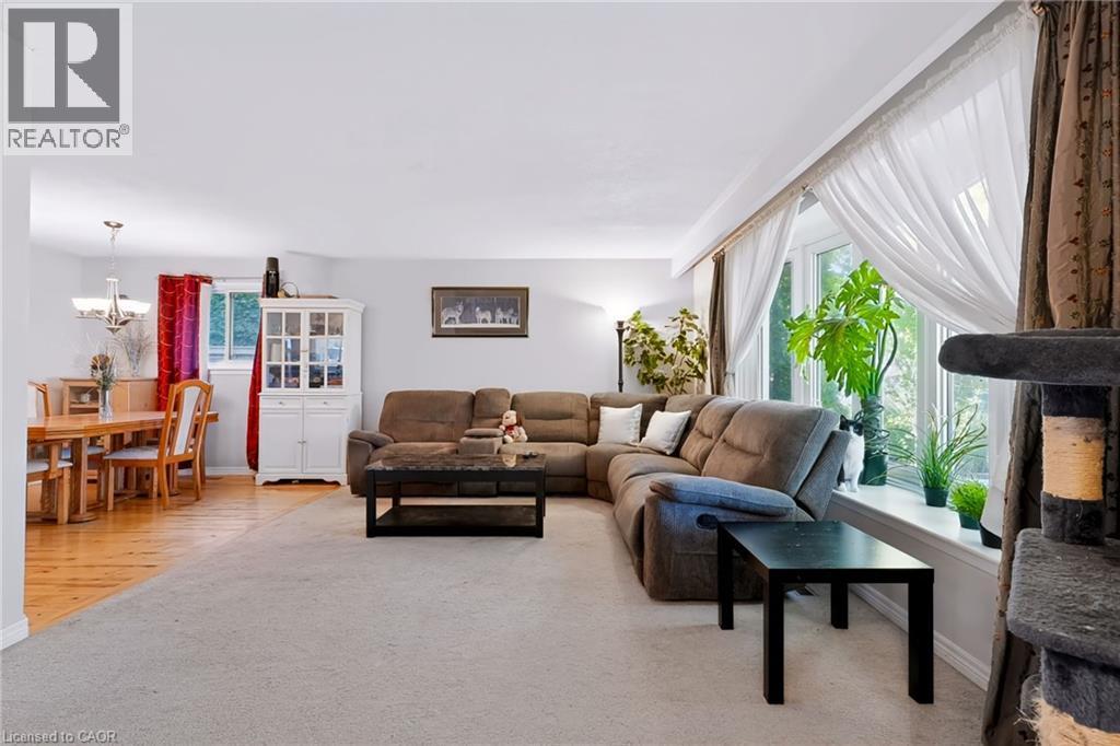 1334 SYCAMORE Drive, Burlington — photo 9