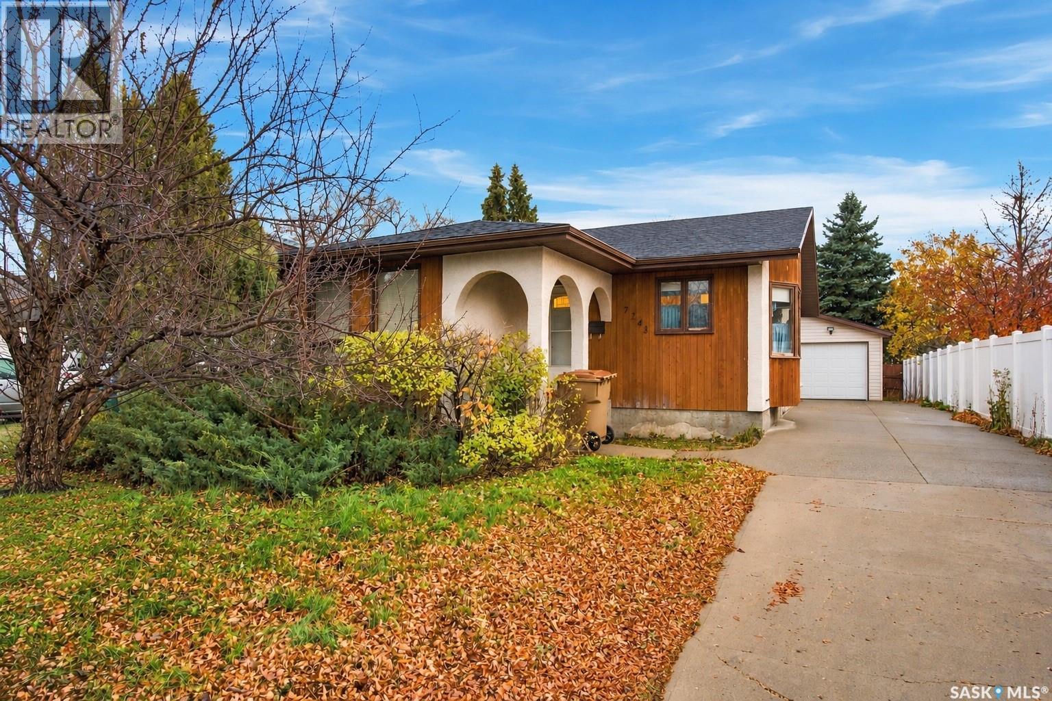 7243 Schiller BAY, Regina