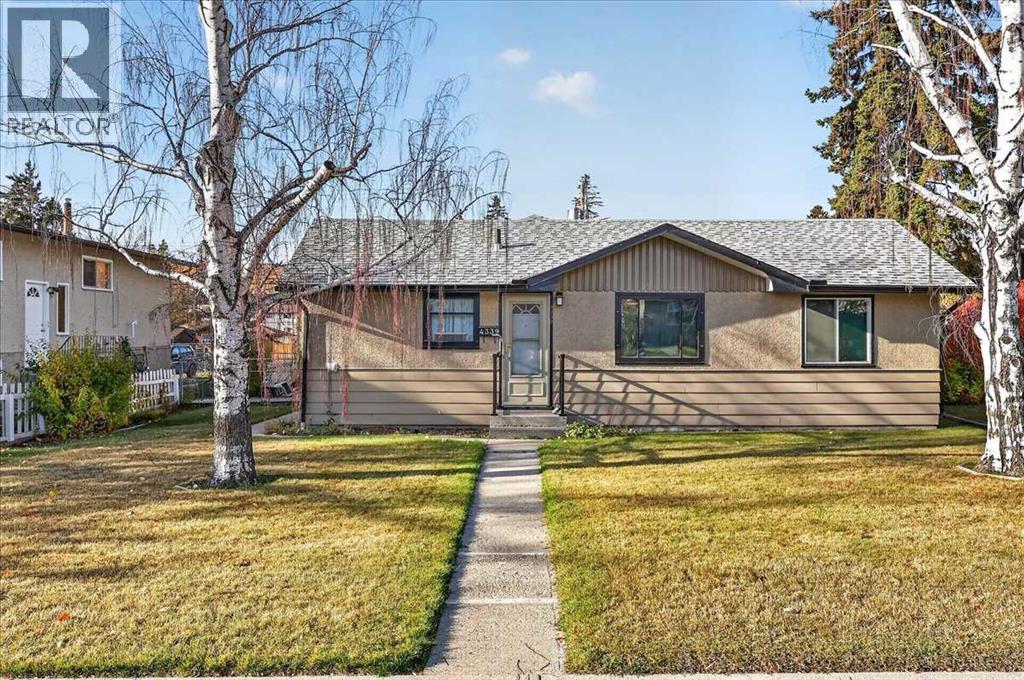 4339 70 Street NW, Calgary