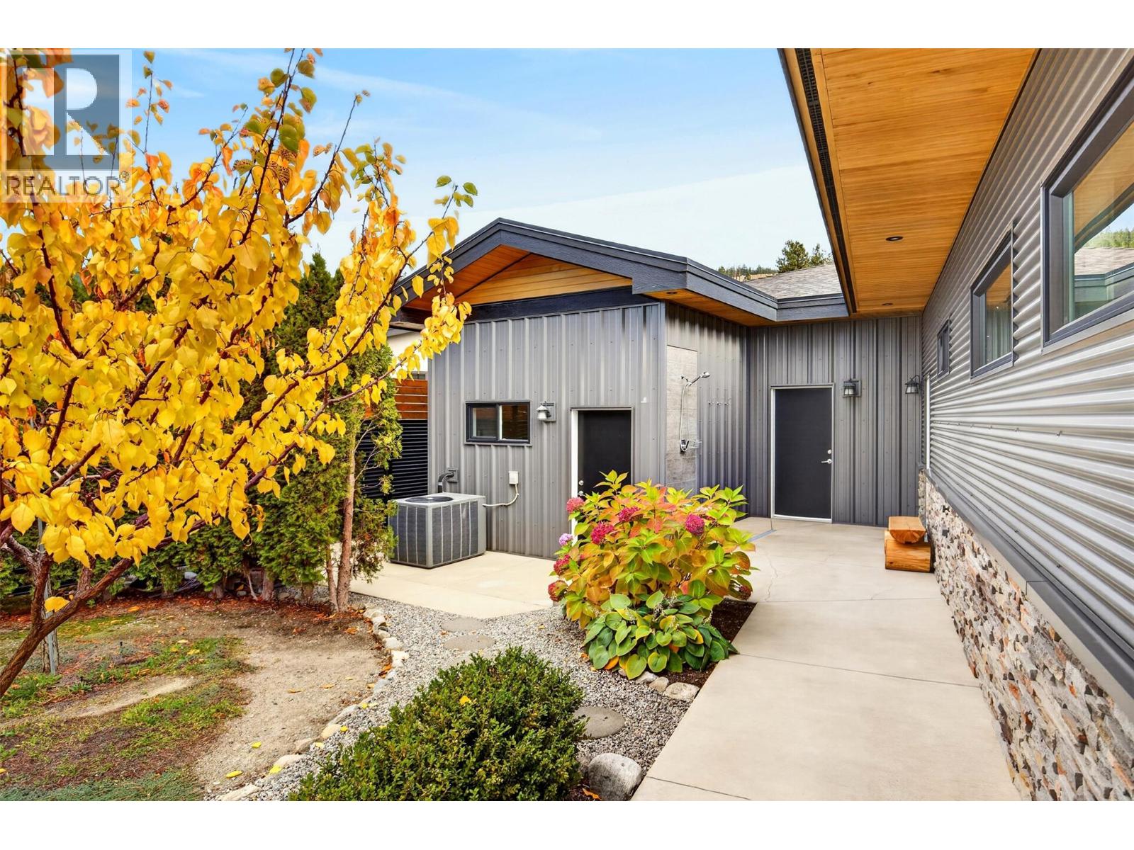 127 Granite Court, Naramata