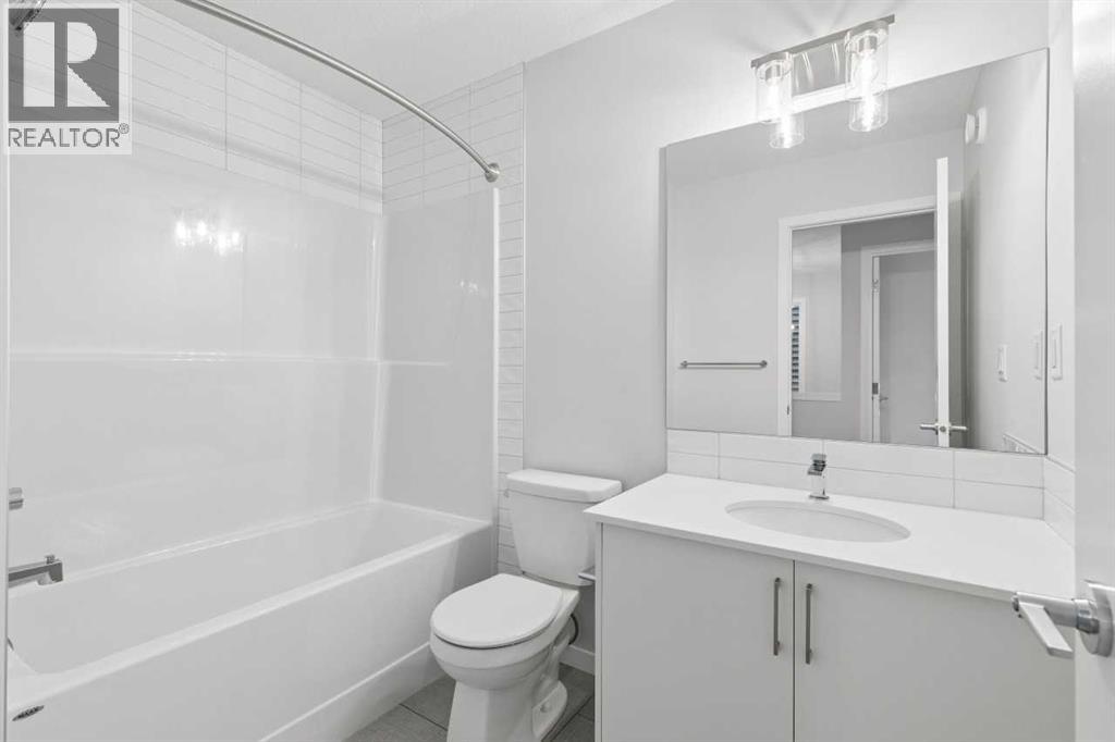 32 Snowberry Common SE, Calgary — photo 2