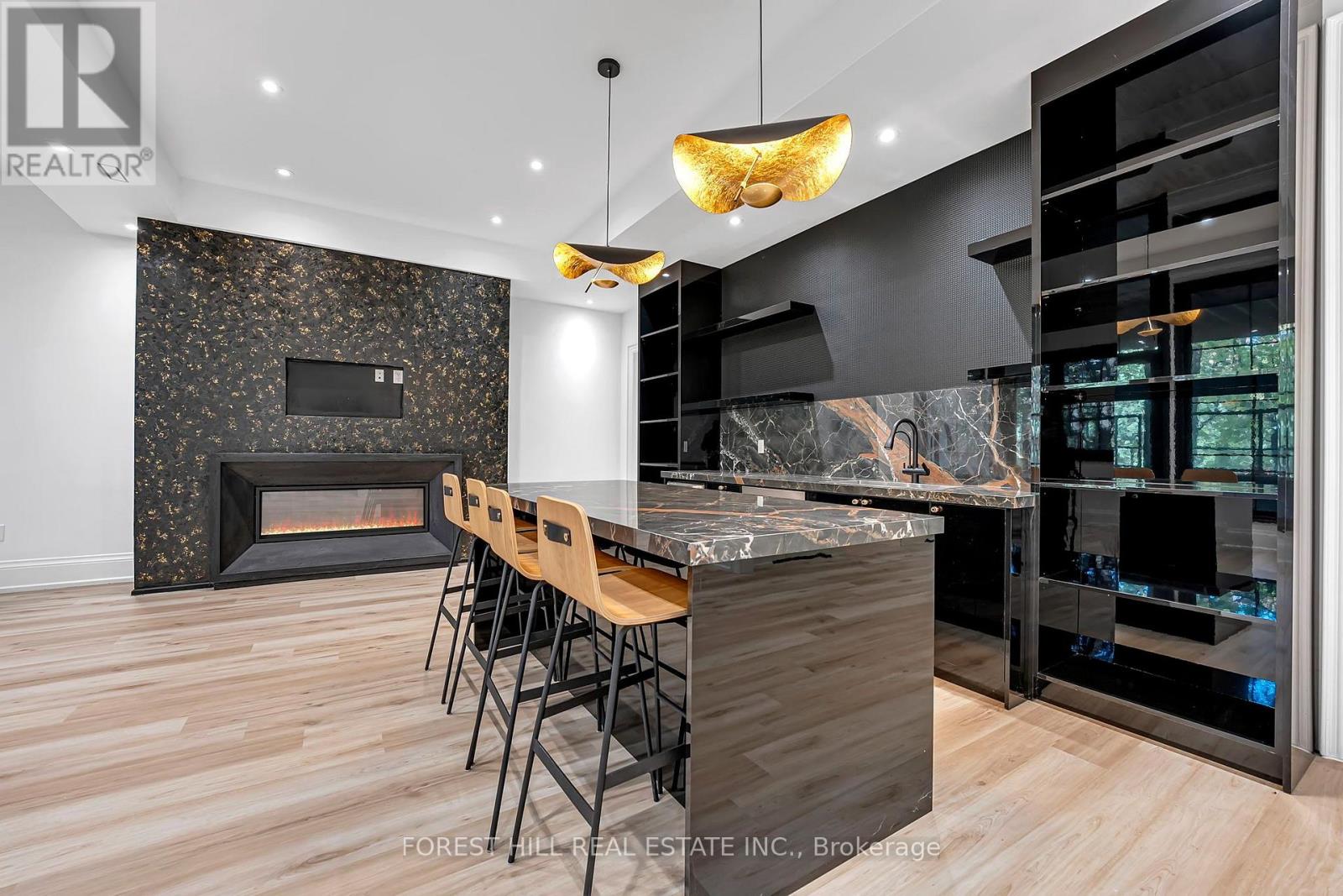 67 MONTRESSOR DRIVE - 30