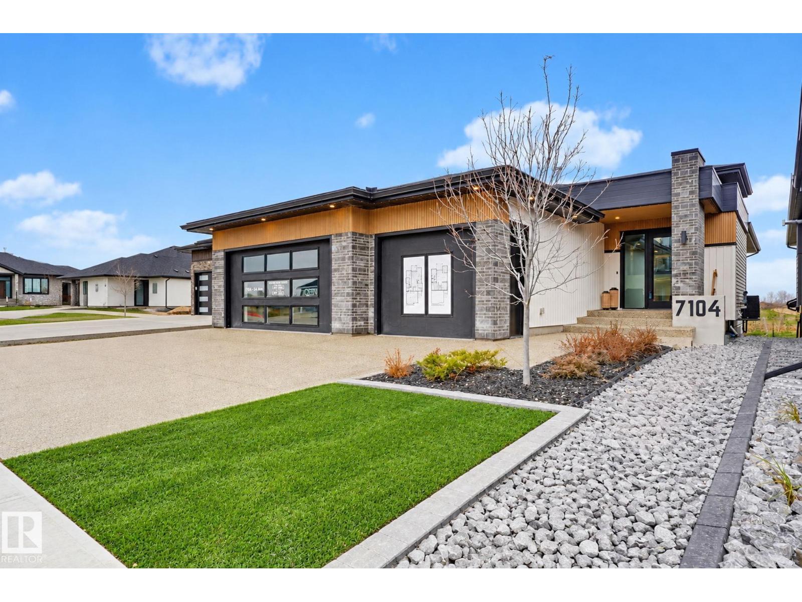 7104 54 AV, Beaumont