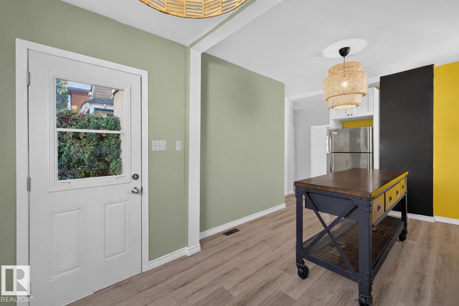 9626 85 AV NW, Edmonton — photo 14