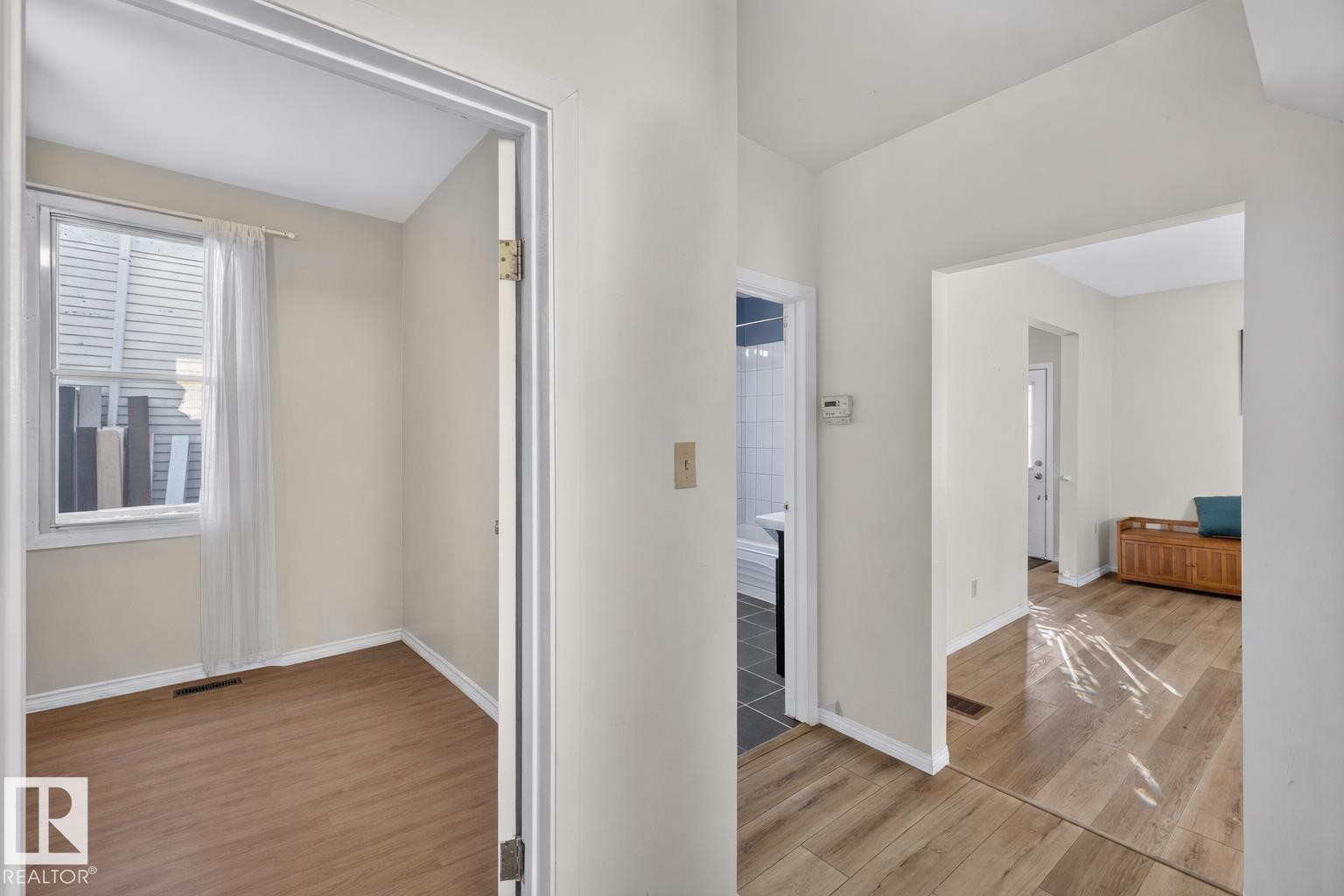 9626 85 AV NW, Edmonton — photo 15