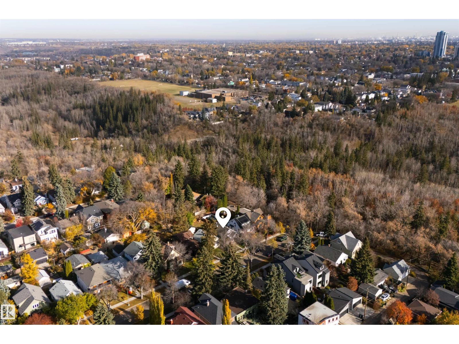 9626 85 AV NW, Edmonton — photo 5