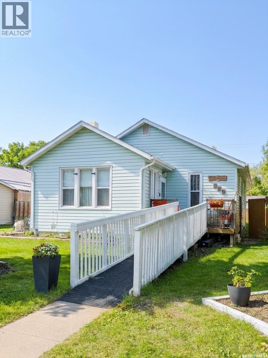 336 10th STREET E, Prince Albert