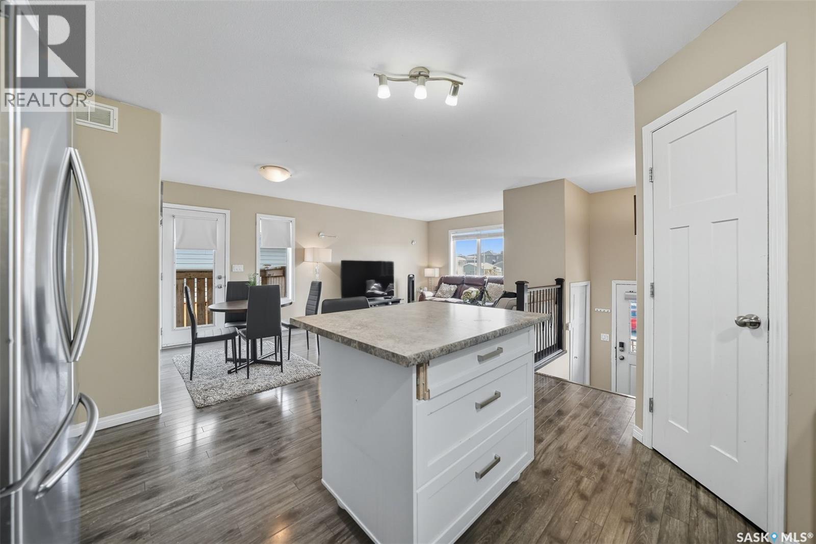 130 Wyant LANE, Saskatoon — photo 7
