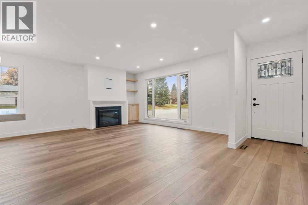 10532 Oakmoor Way SW, Calgary — photo 7