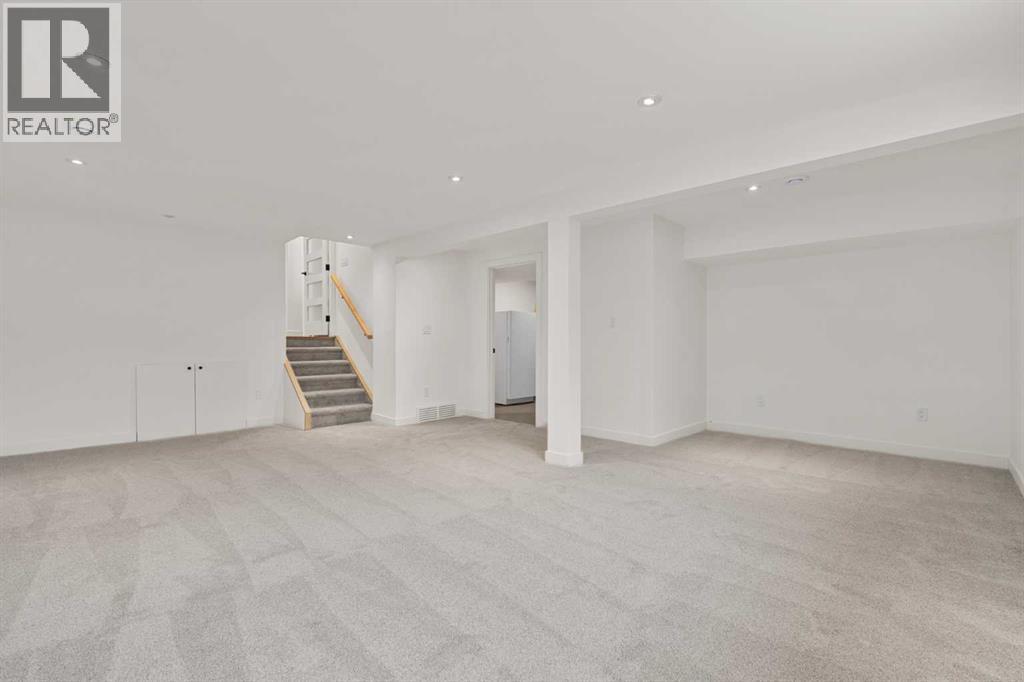 10532 Oakmoor Way SW, Calgary — photo 35
