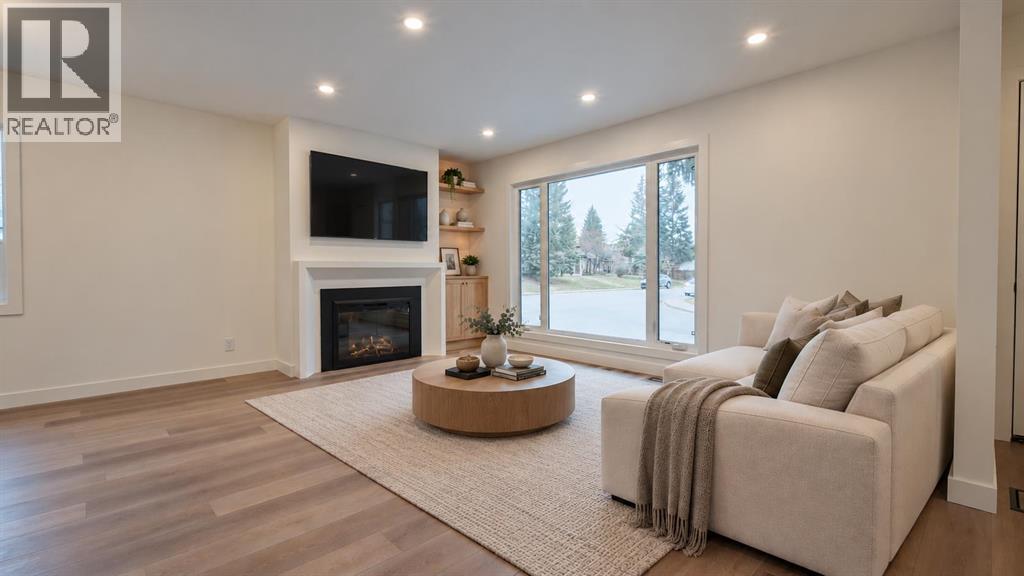 10532 Oakmoor Way SW, Calgary — photo 9