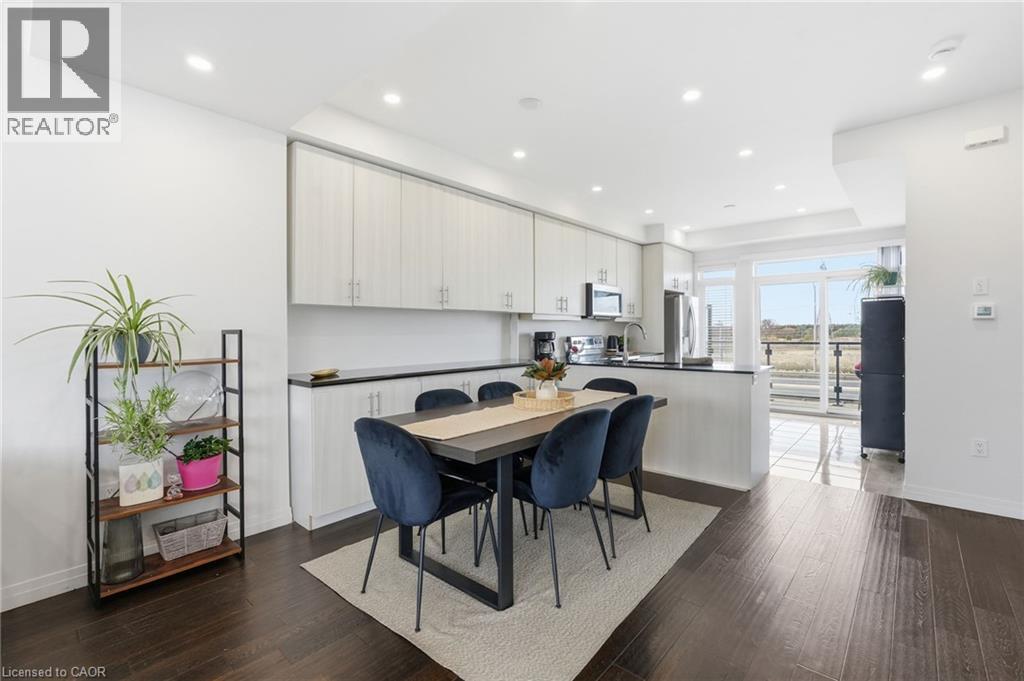 30 TIMES SQUARE Boulevard Unit# 201, Stoney Creek — photo 11