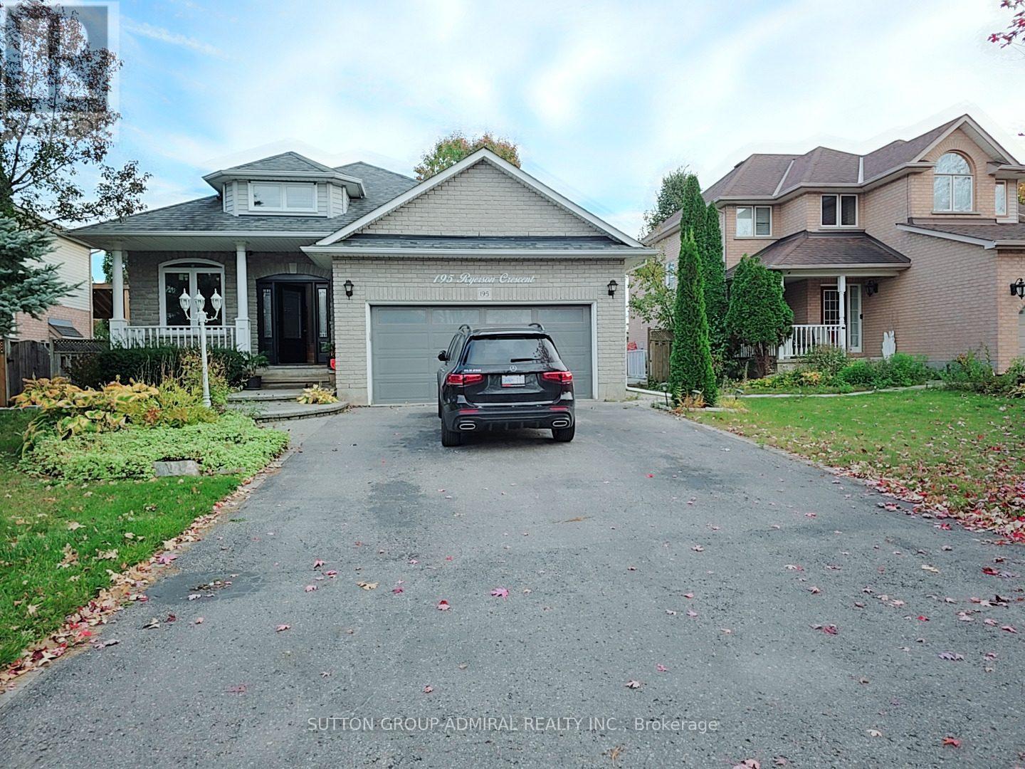 Main Flr- 195 Ryerson Crescent, Oshawa, ON photo 1