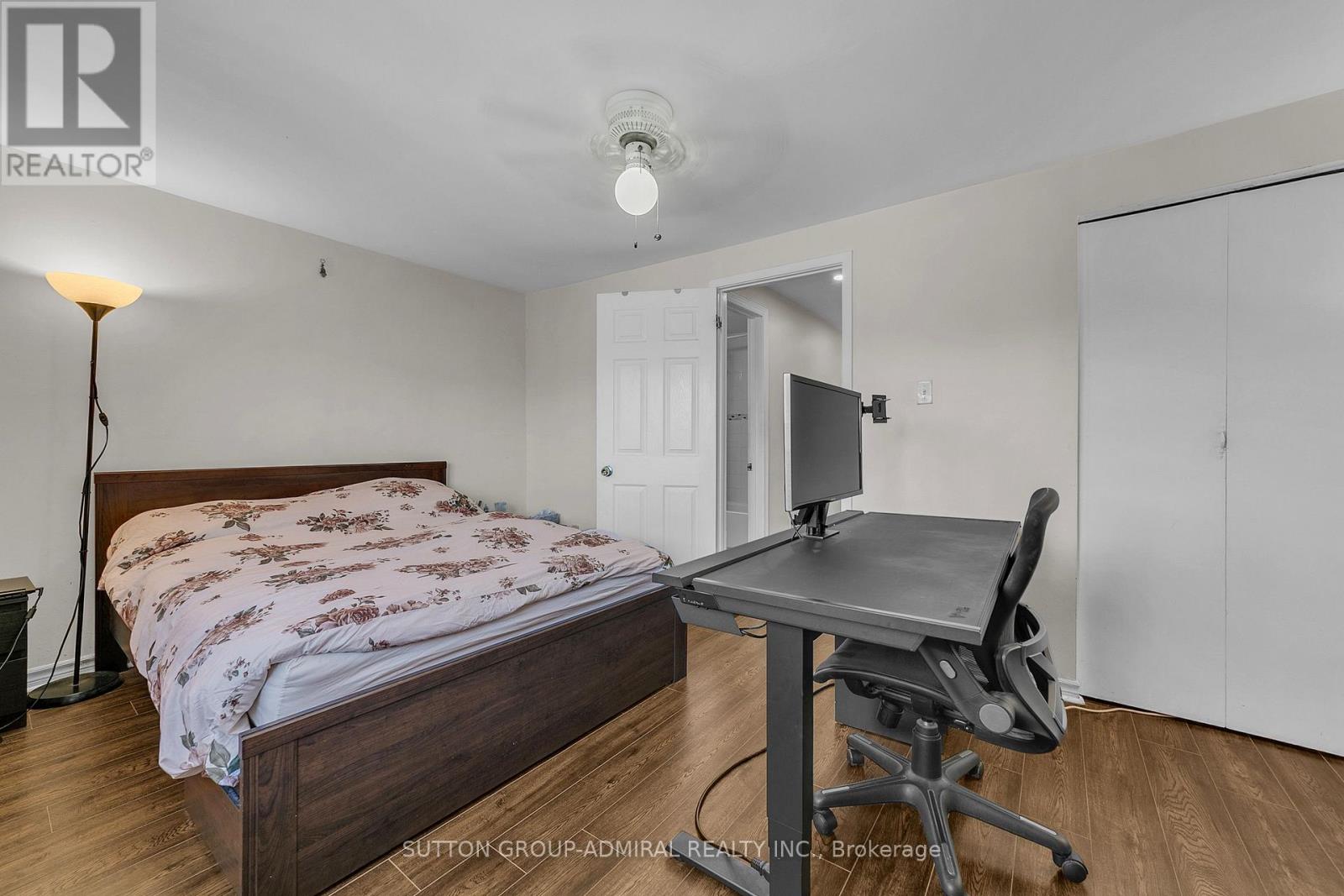 #10 671 HUNTINGWOOD DRIVE - 23