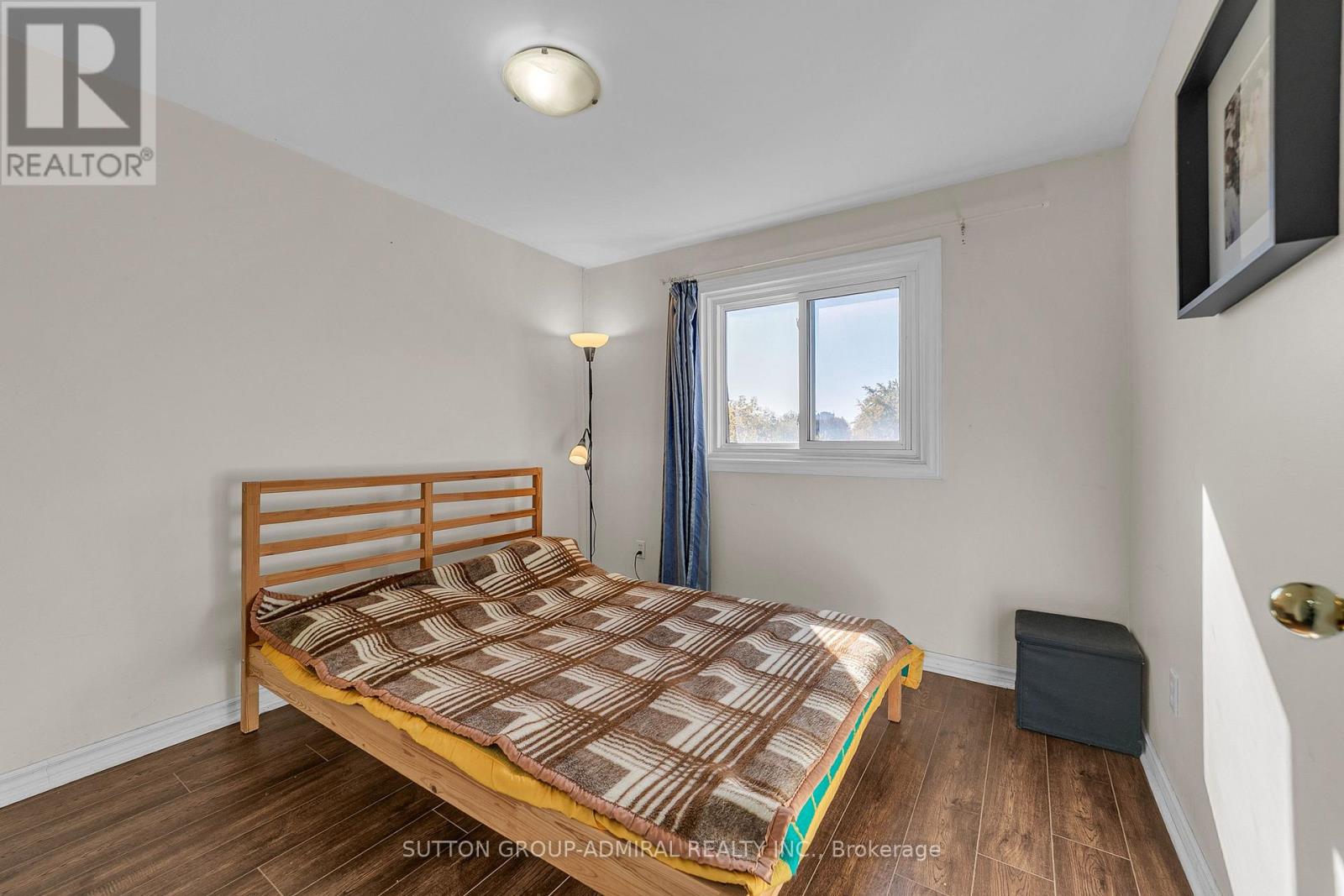 #10 671 HUNTINGWOOD DRIVE - 27