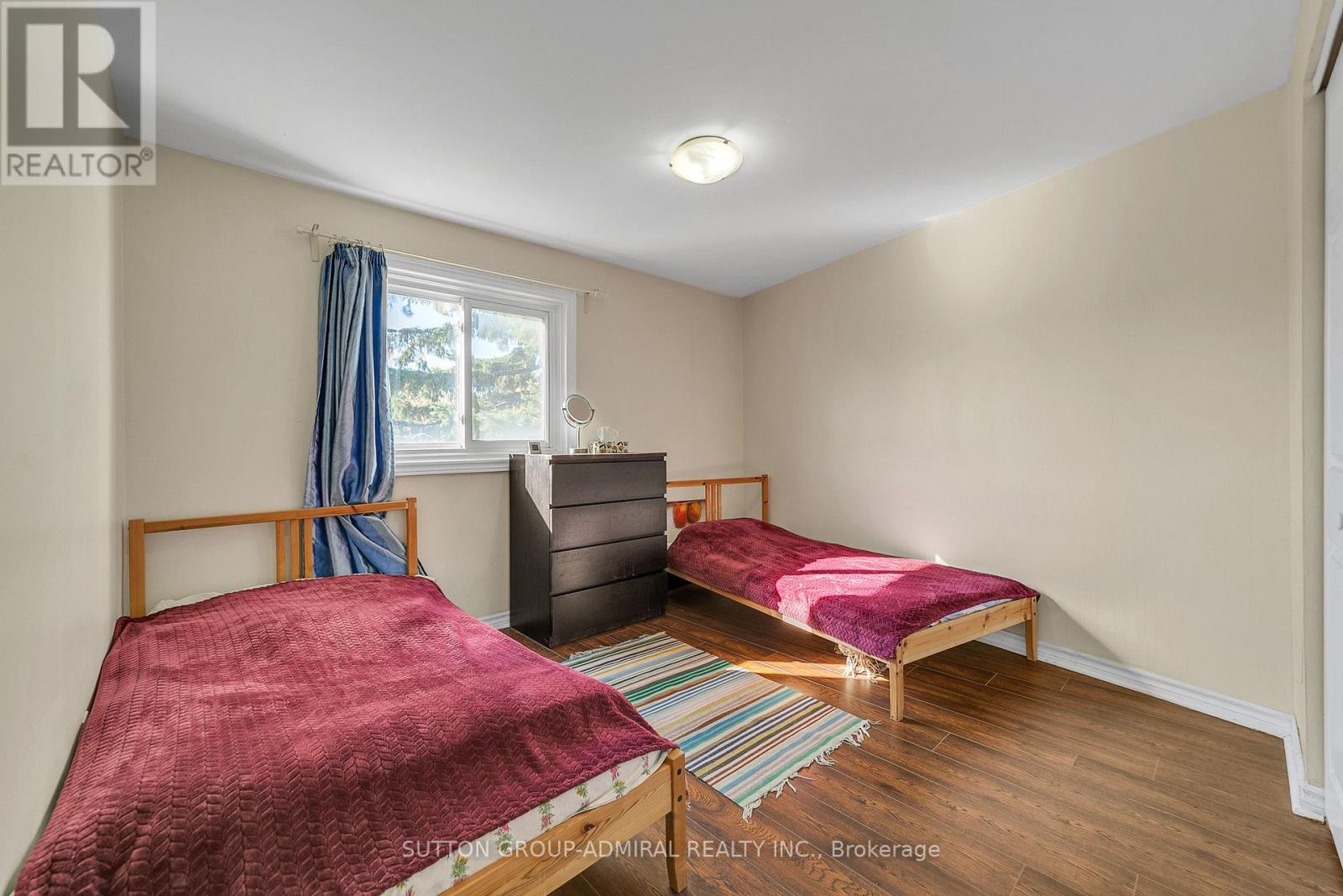 #10 671 HUNTINGWOOD DRIVE - 29