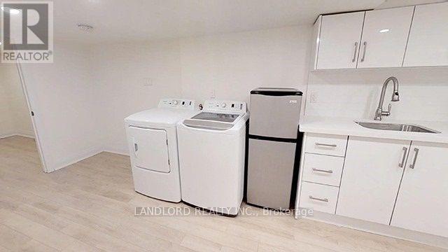 LOWER - 244 BOULTON AVENUE, Toronto (South Riverdale) — photo 6
