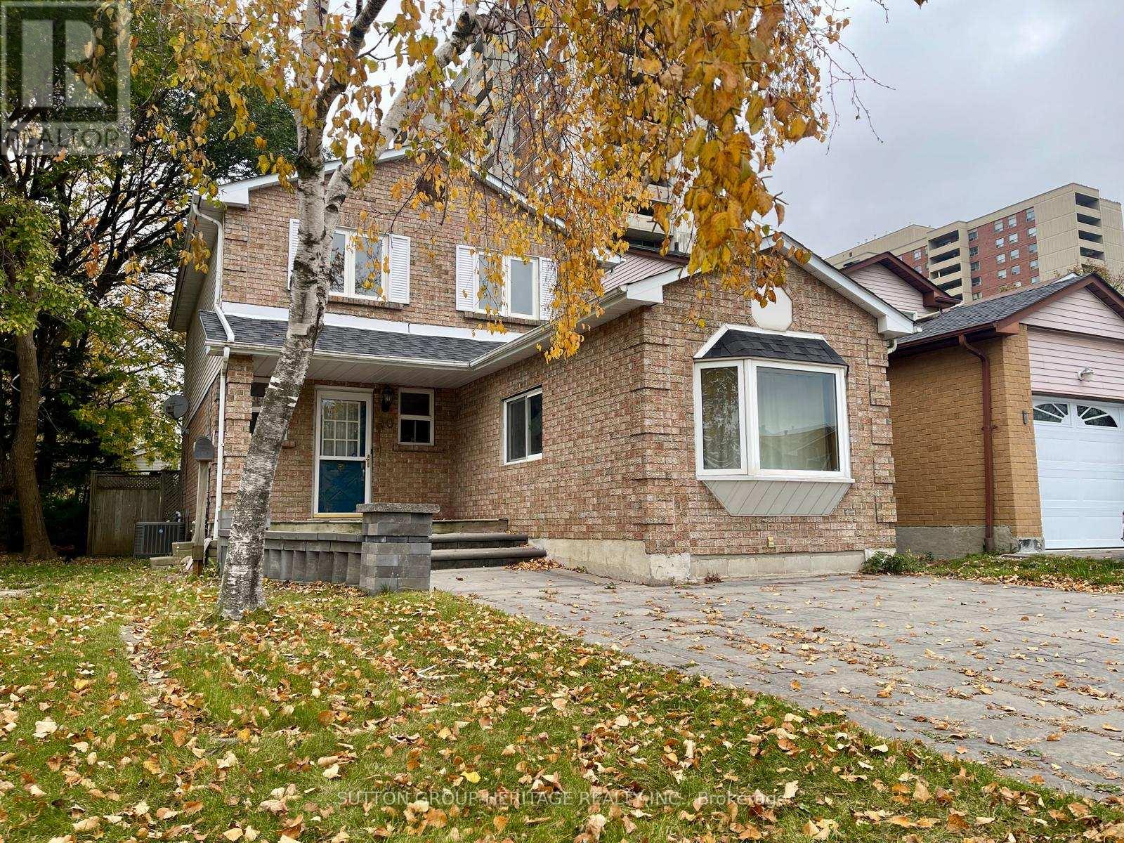 40 Plumridge Court, Ajax, ON photo 1