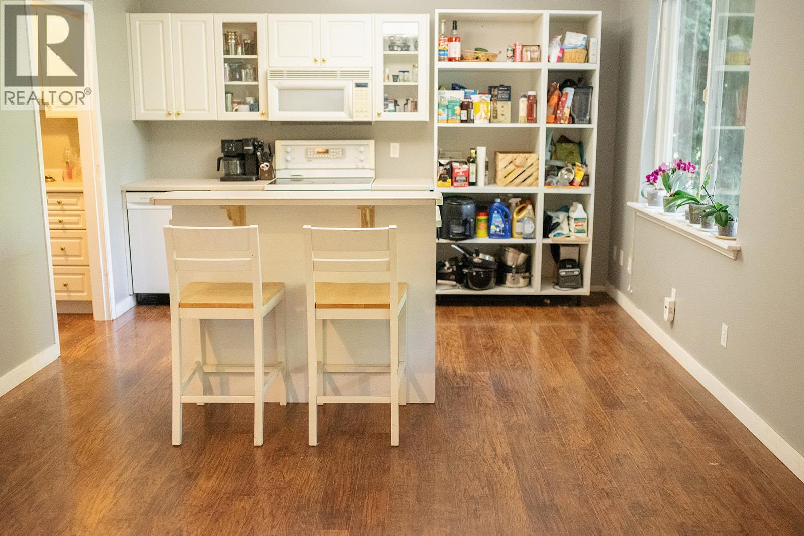  981 Westview Way, West Kelowna