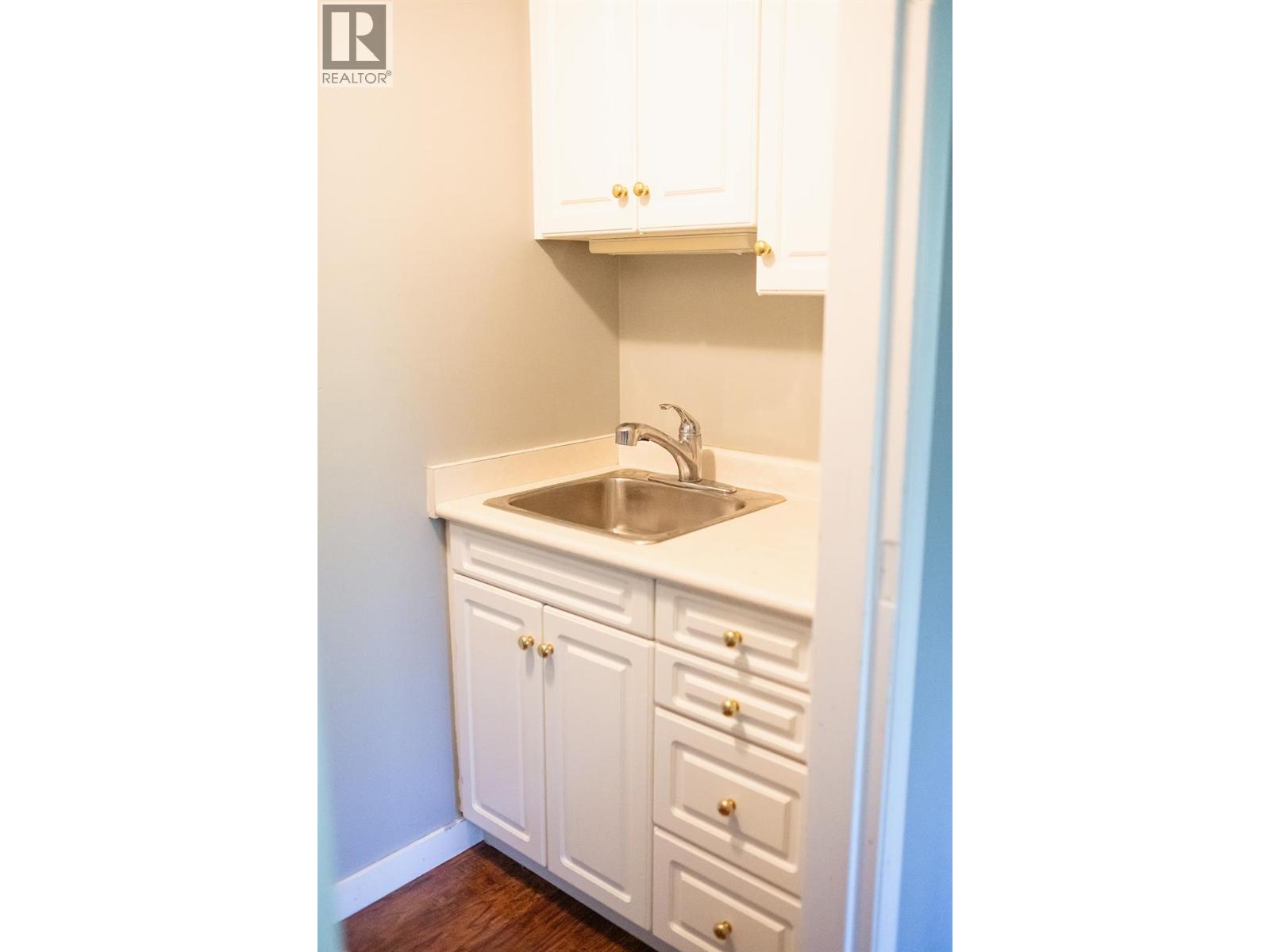  981 Westview Way, West Kelowna