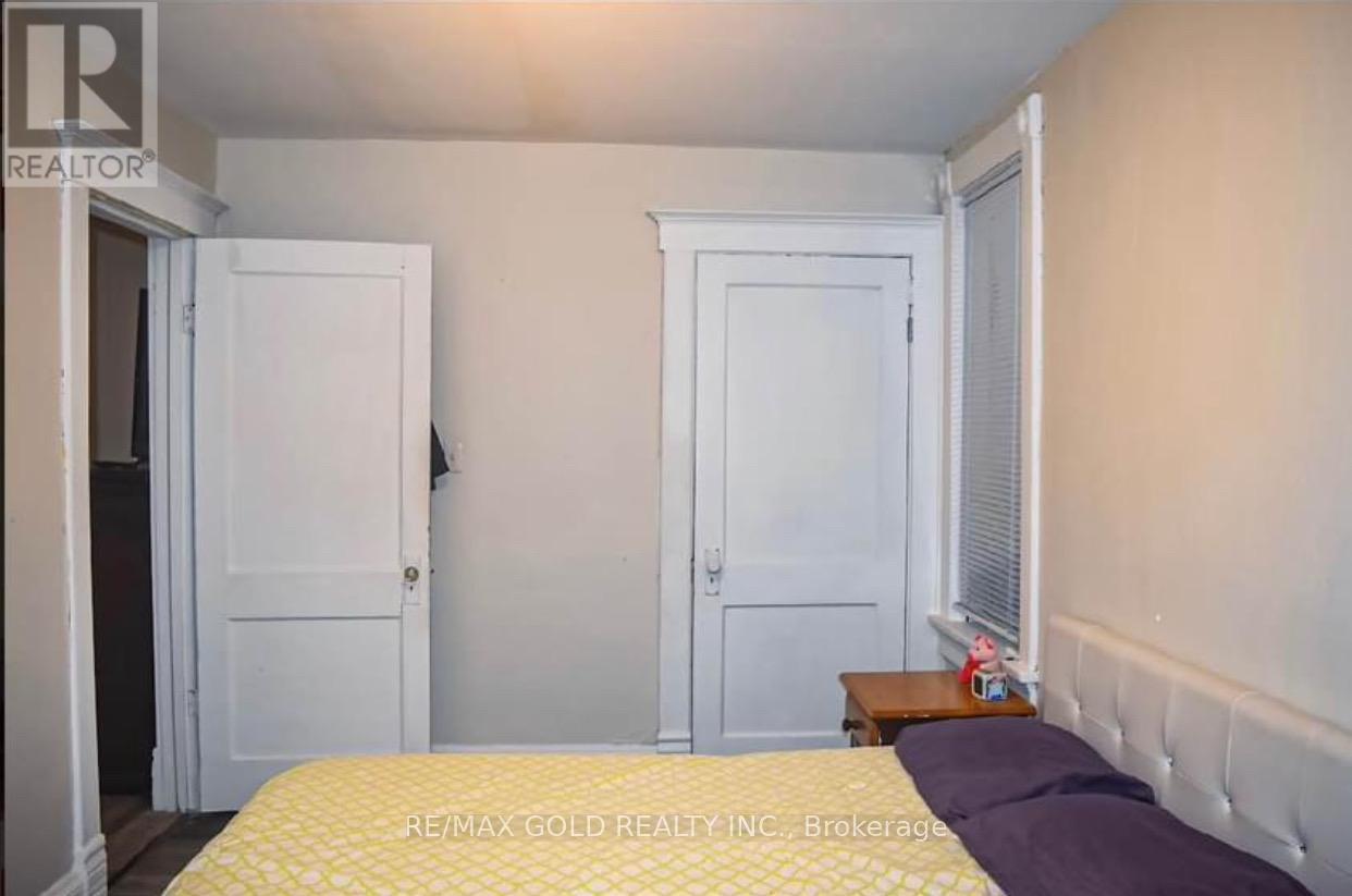 10 CONNAUGHT AVENUE, London East (East G) — photo 8