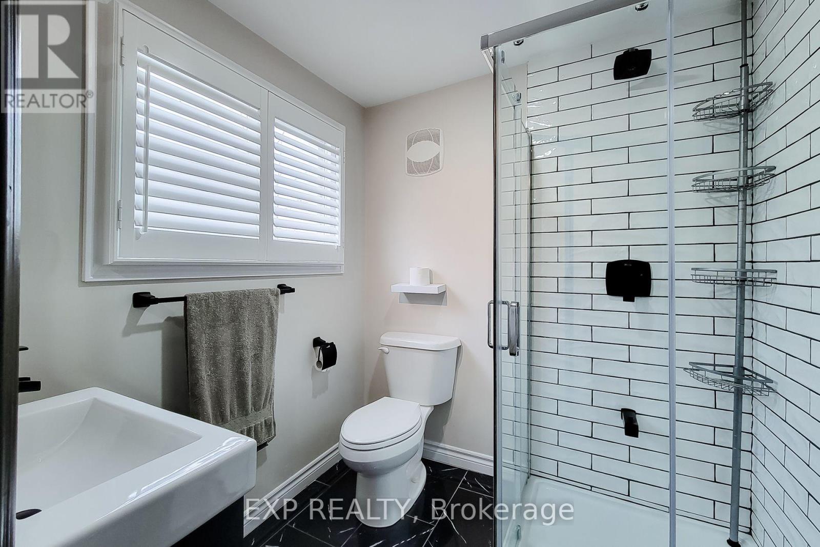 303 DEERE STREET, Welland (Lincoln/Crowland) — photo 9