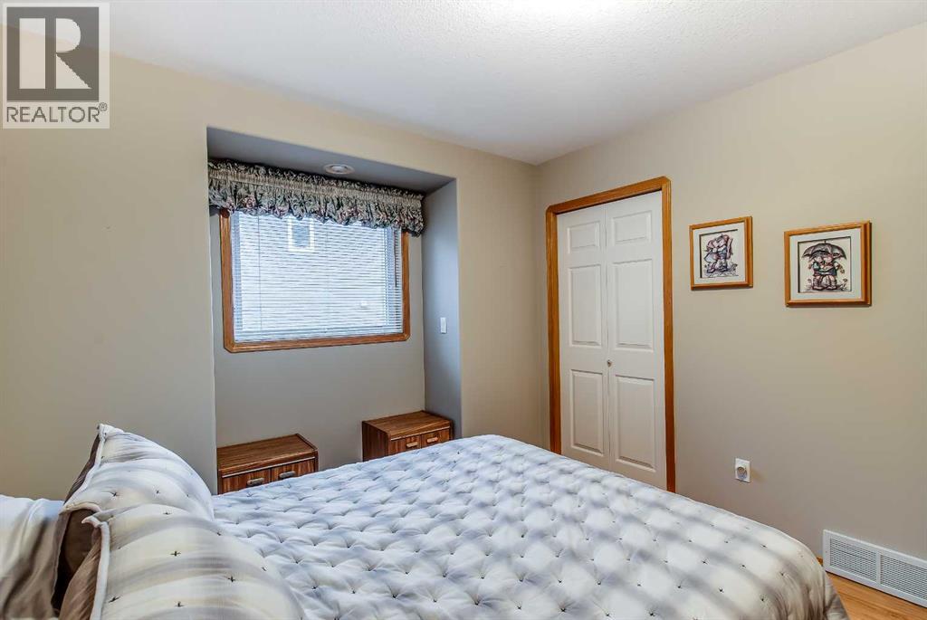 15 Parish Way NE, photo 16 of 46