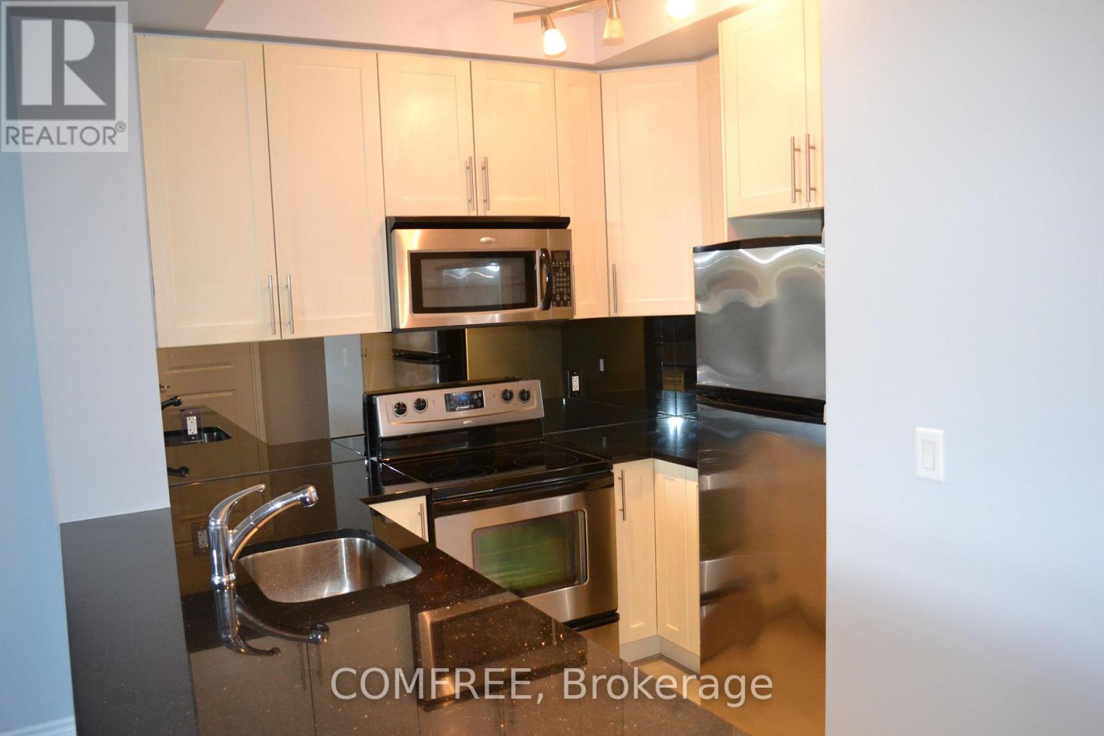 401 - 9235 JANE STREET, Vaughan (Maple) — photo 3