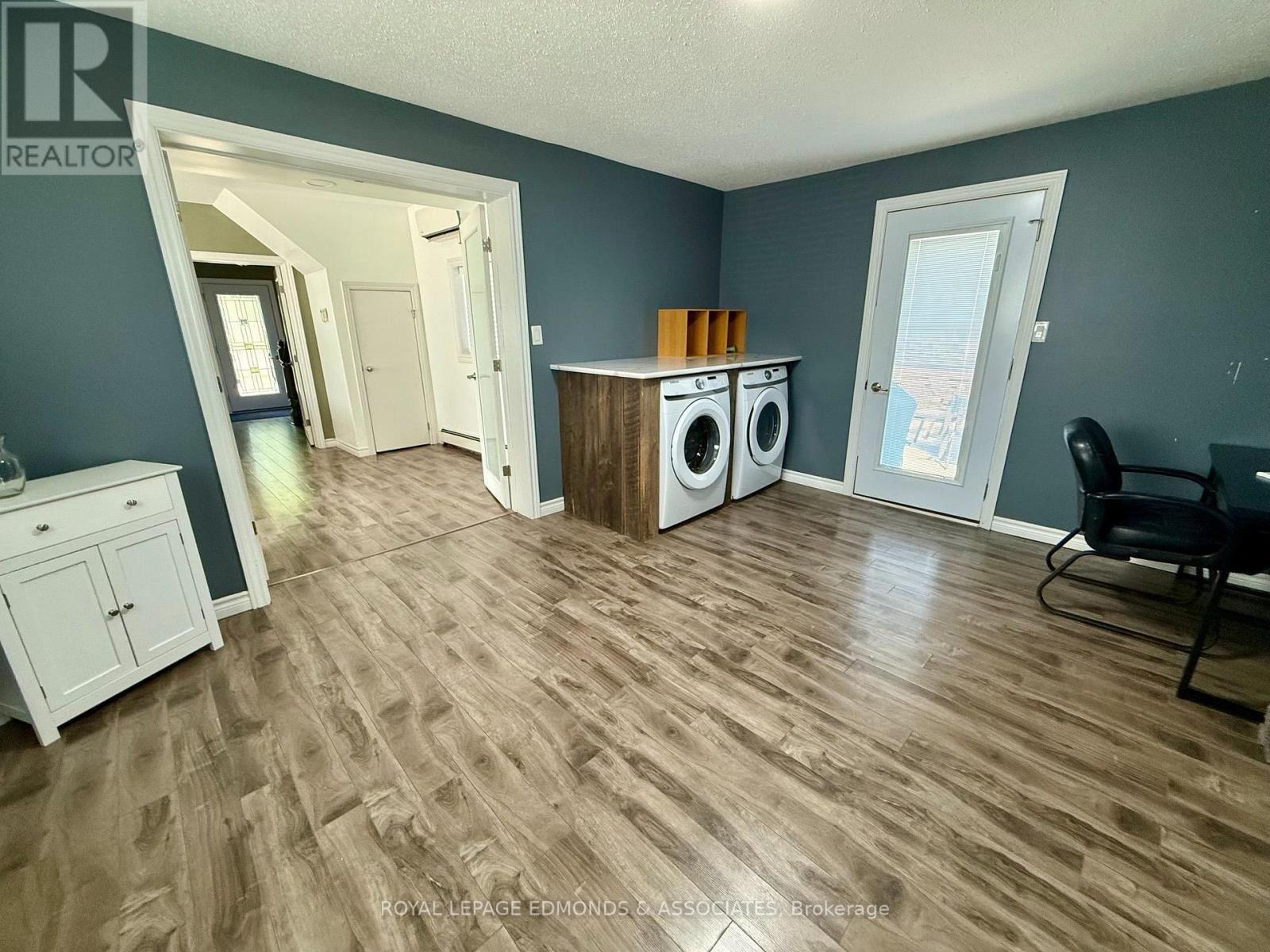 202 IRVING STREET, Pembroke — photo 8
