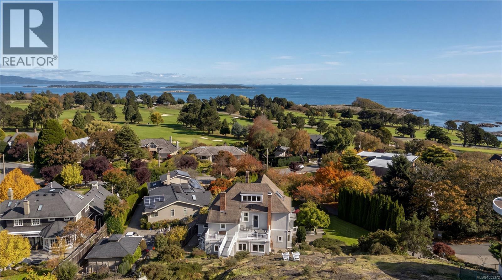  454 Newport Avenue, Oak Bay