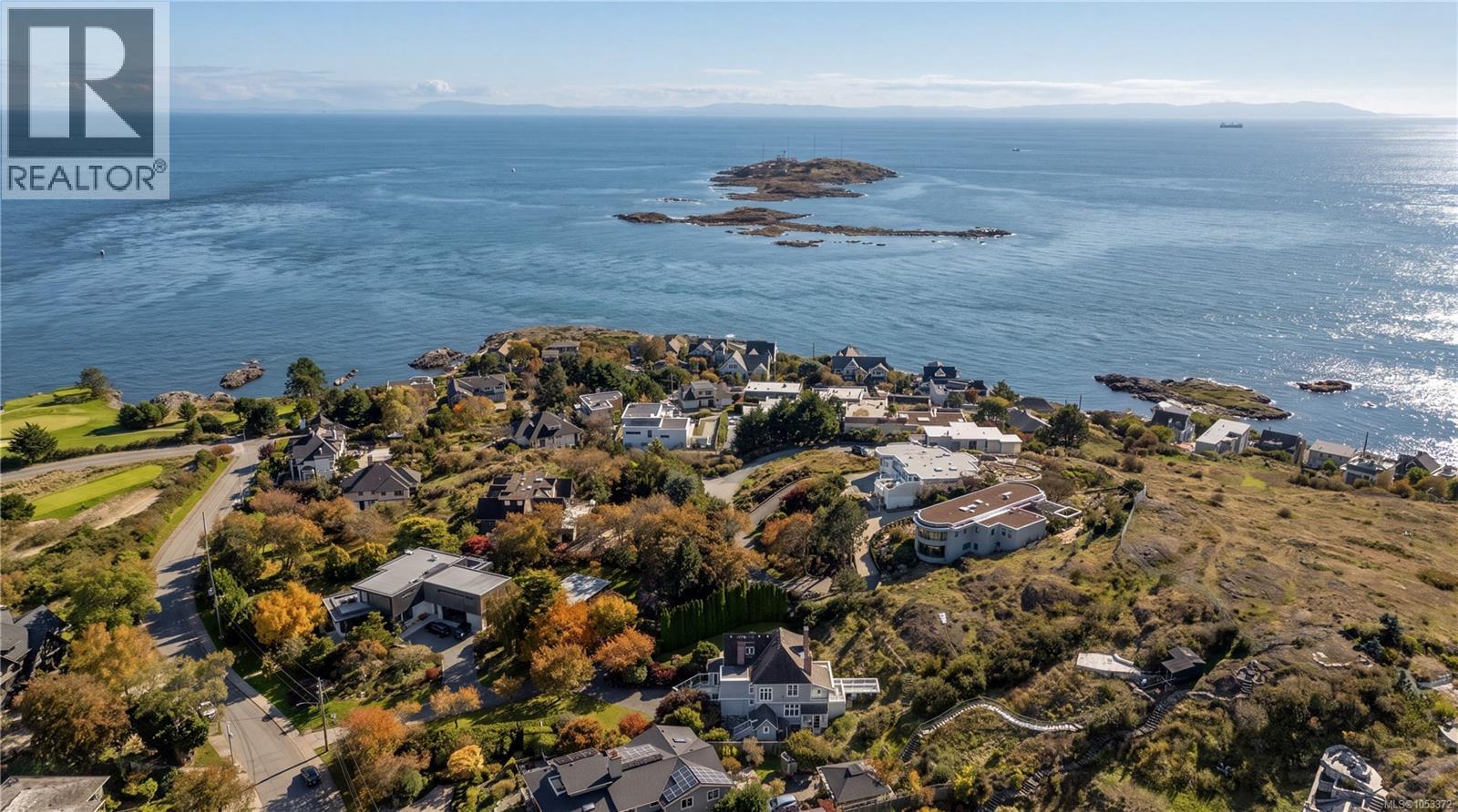  454 Newport Avenue, Oak Bay