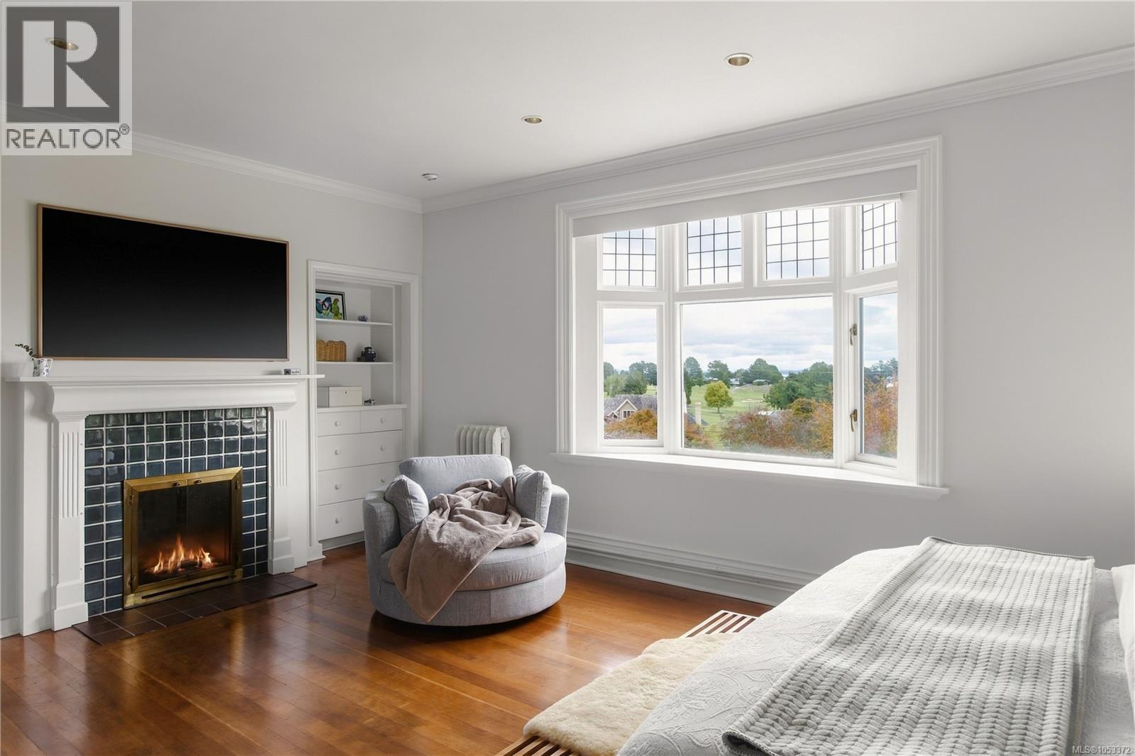  454 Newport Avenue, Oak Bay