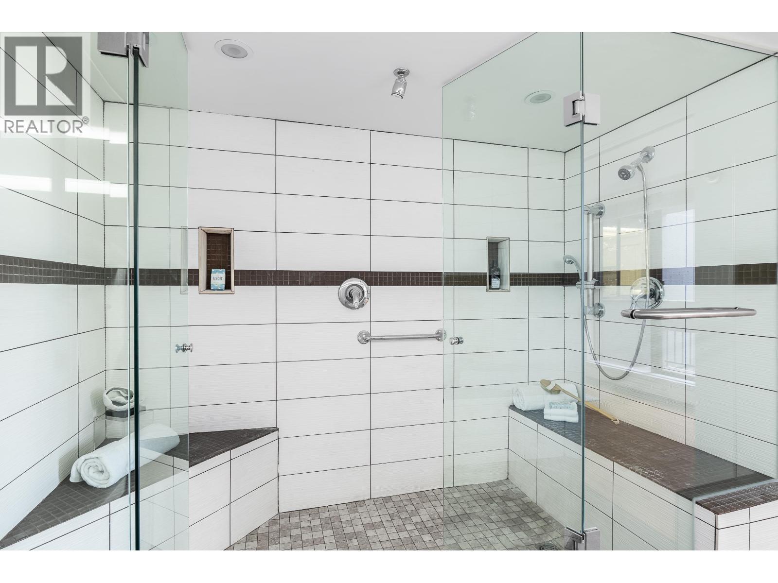 Photo 27 of 302 1930 BELLEVUE AVENUE