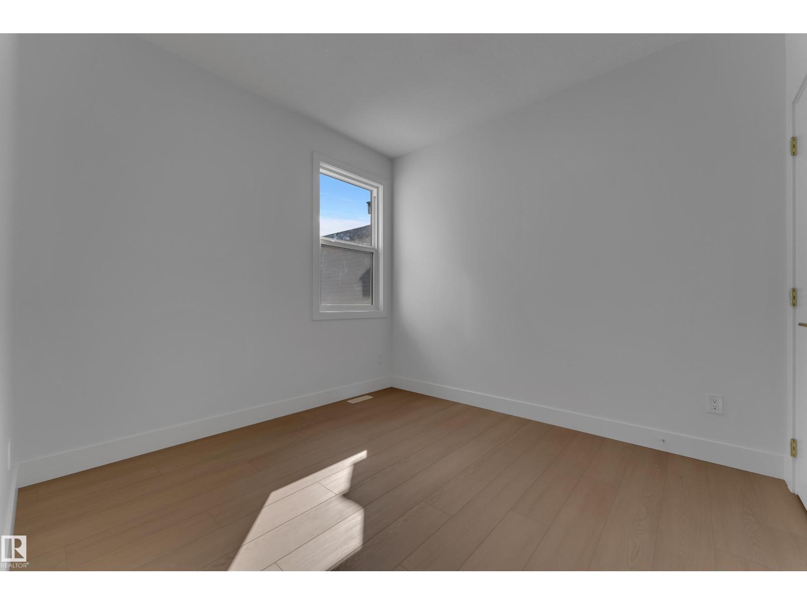 2972 8 Avenue SW, Edmonton — photo 29