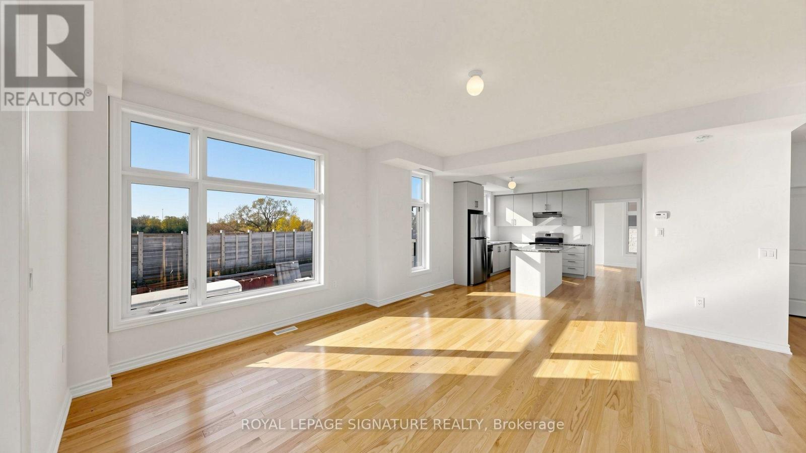 99 DIVADALE ROAD, Vaughan (Elder Mills) — photo 4