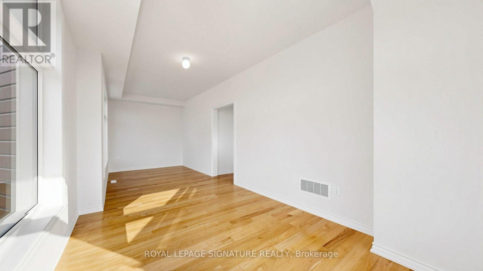 99 DIVADALE ROAD, Vaughan (Elder Mills) — photo 9