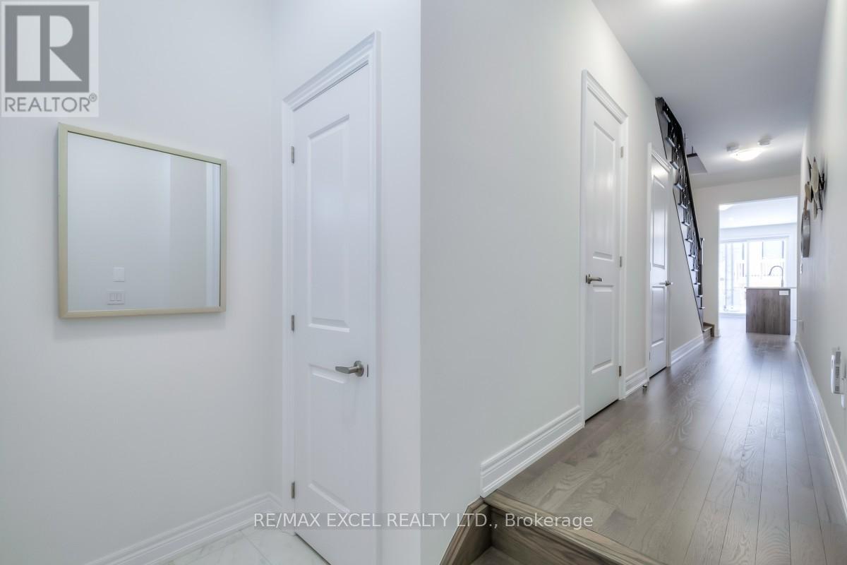 51 HERCULES CLUB DRIVE, Richmond Hill — photo 2